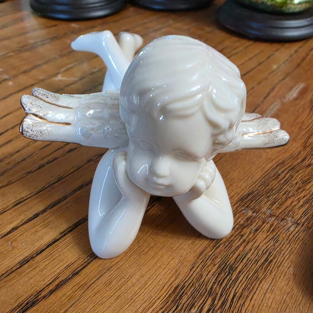 Lenox Porcelain Reclining Cherub Figurine 24K Gold